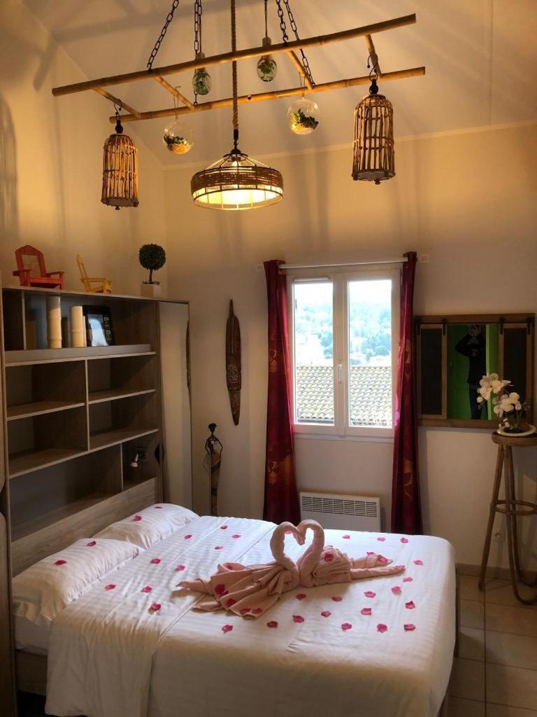 L'Enea - Maison Avec Piscine Partagee Apartment ซาร์ลา-ลา-กาเนดา ภายนอก รูปภาพ